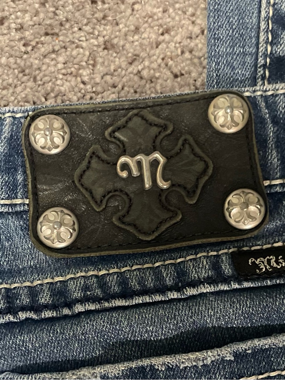 Miss Me Bootcut Jeans Size 29 Y2K Rhinestone Pocket Stretch Denim Western - Picture 3 of 10